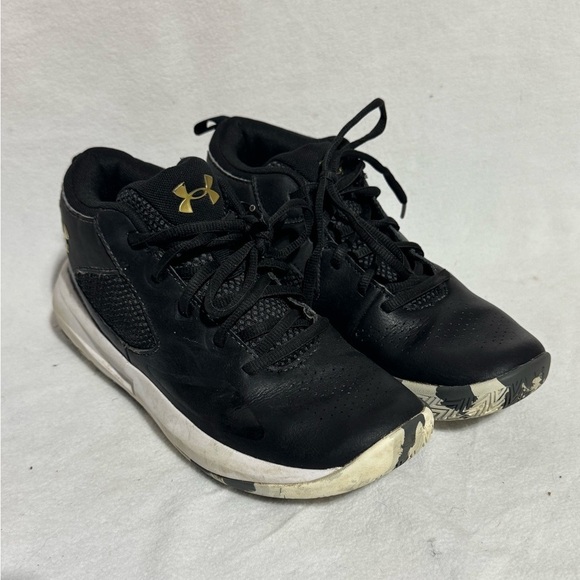 Under Armour Other - Under Armour Unisex Lockdown 5 Black Basketball Shoes Sneakers 5.5Y